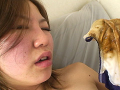 おもらしオナニー7 【浣腸我慢 溢れるウンチ】