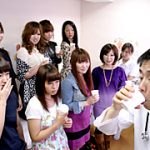 シ●ウト娘の尿検査盗●！