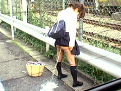 ゲリラ羞恥検証 路上でいきなり浣腸してヤる VOL.2