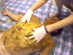 素人美少女限定 排尿、排便飲みます！食べます！17